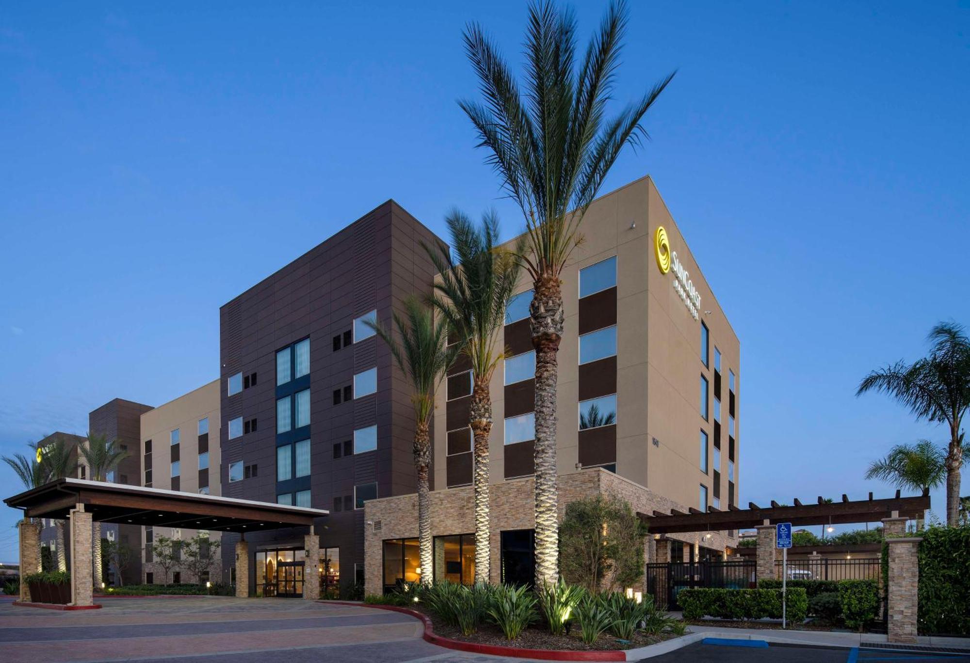 Suncoast Hotel Anaheim, Tapestry Collection By Hilton Exterior foto